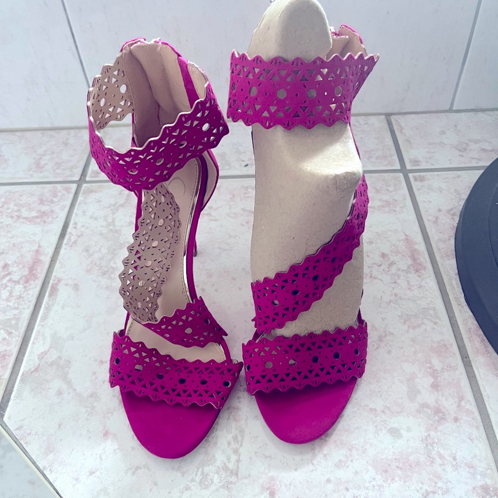Elegant, fuchsia, Jessica Simpson women’s 
high heels sandals.